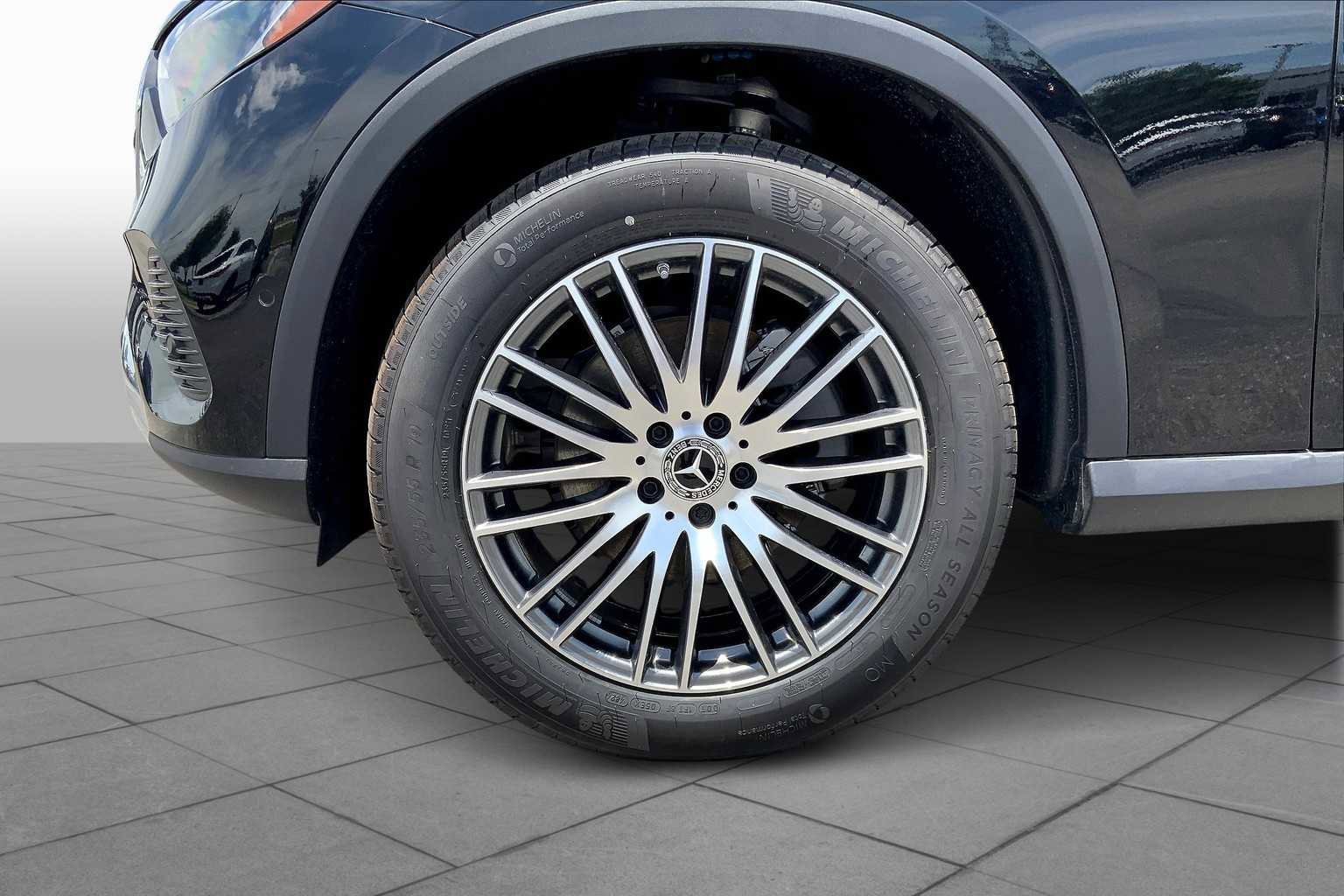 Used 2025 Mercedes-Benz GLC 300 image 20