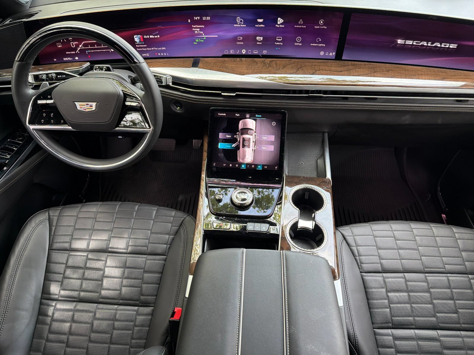 Used 2025 Cadillac Escalade ESV Sport Platinum w/ LPO, Floor Liner Package AWD/4WD image 12