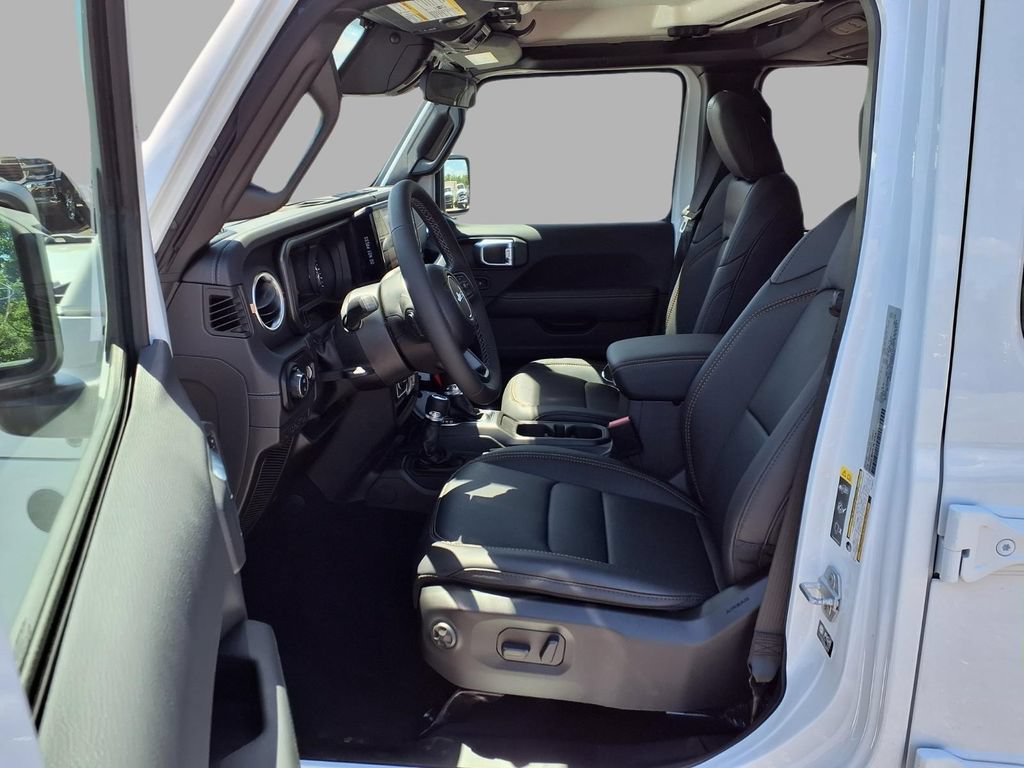New 2026 Jeep Gladiator Sport AWD/4WD image 22