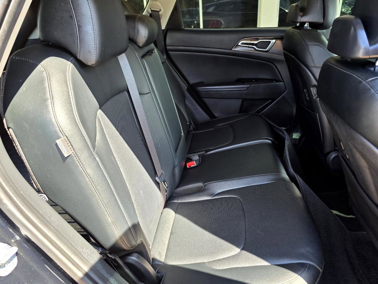 Used 2024 Kia Sportage EX image 22
