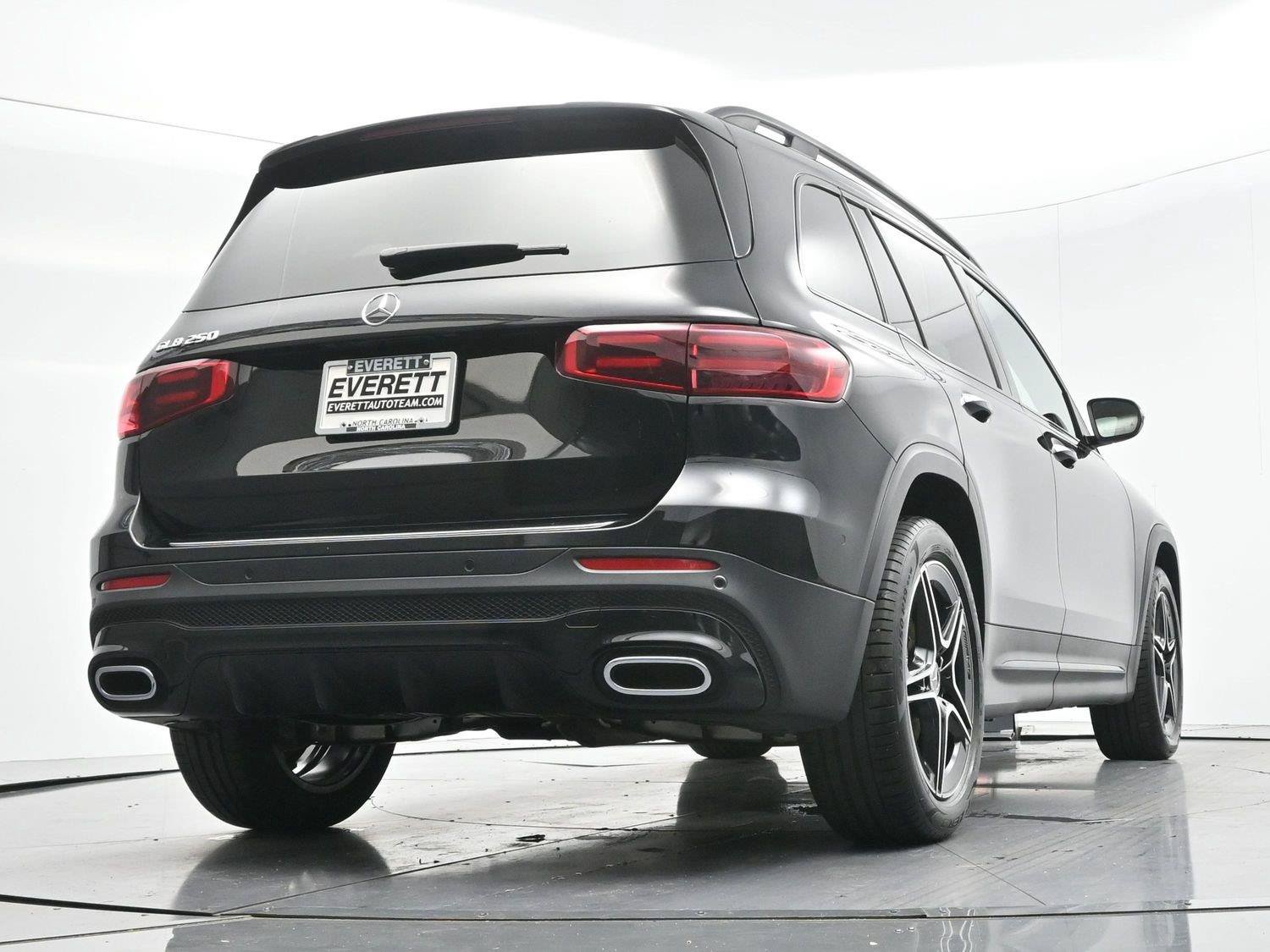 Used 2024 Mercedes-Benz GLB 250 image 48