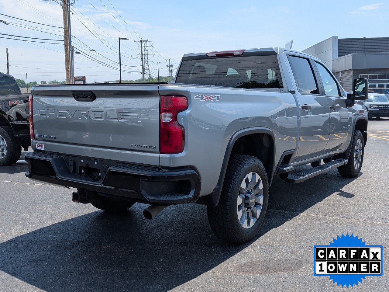 Used 2024 Chevrolet Silverado 2500 Custom w/ Custom Convenience Package AWD/4WD image 4