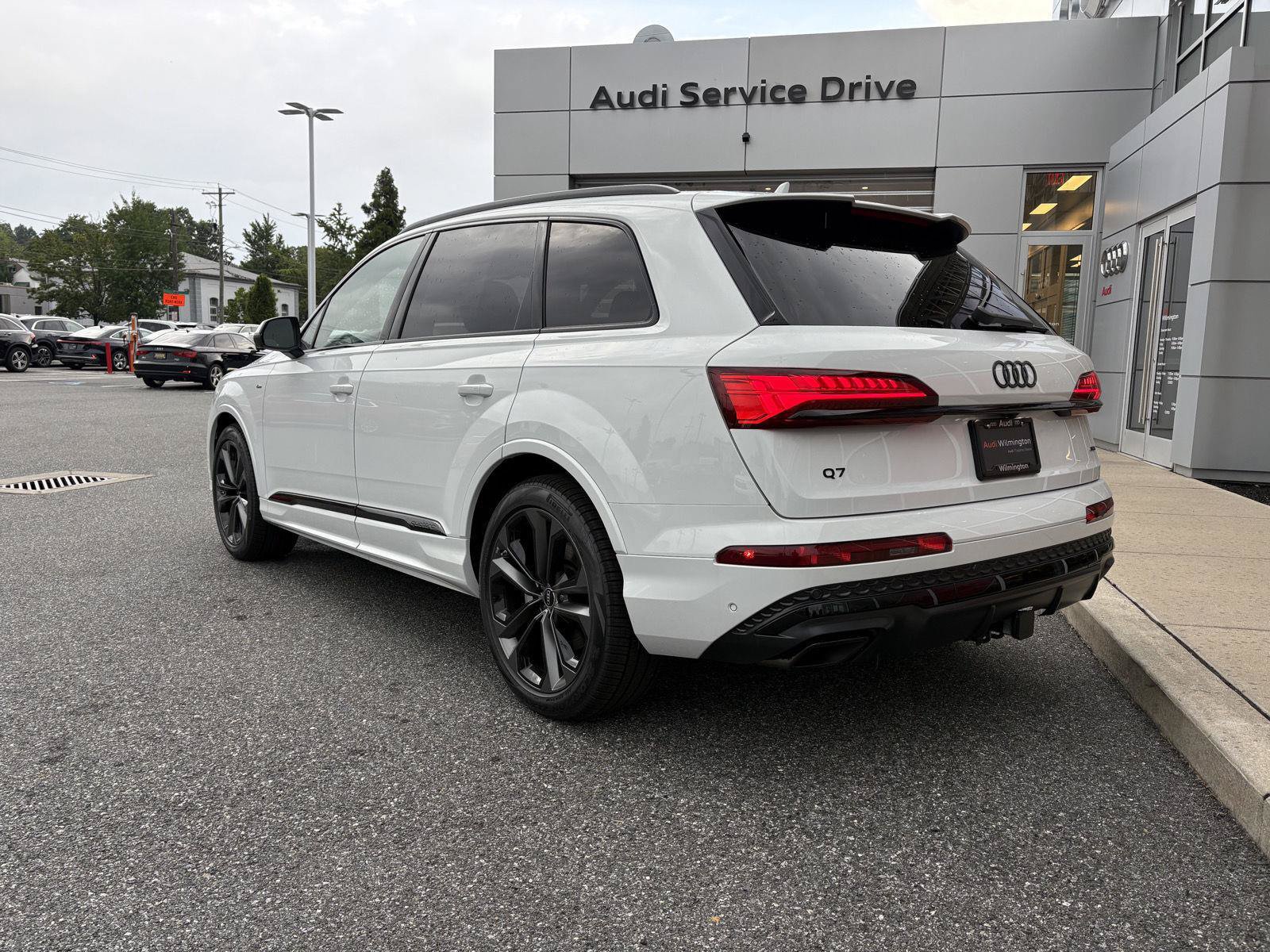 New 2026 Audi Q7 Premium Plus AWD/4WD image 3