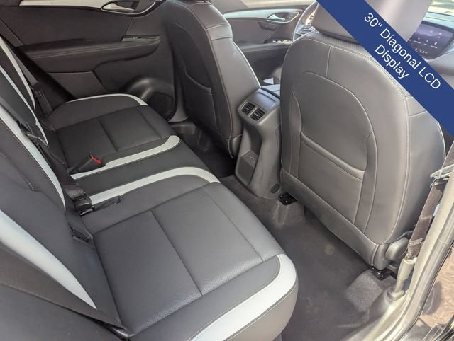 Used 2025 Buick Envision Sport Touring AWD/4WD image 17