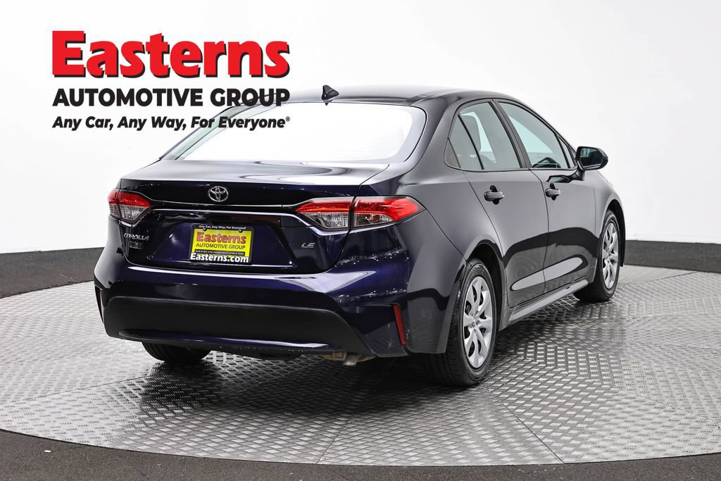 Used 2021 Toyota Corolla LE FWD image 5