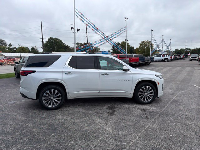Used 2023 Chevrolet Traverse Premier w/ LPO, Floor Liner Package AWD/4WD image 16