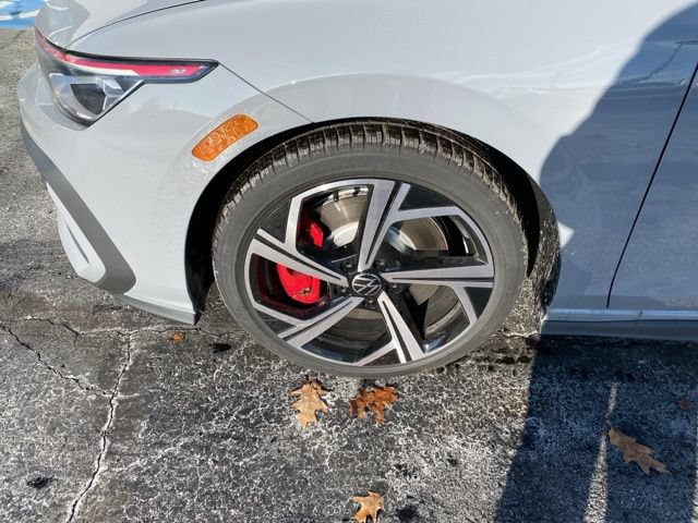 New 2026 Volkswagen GTI SE FWD image 22