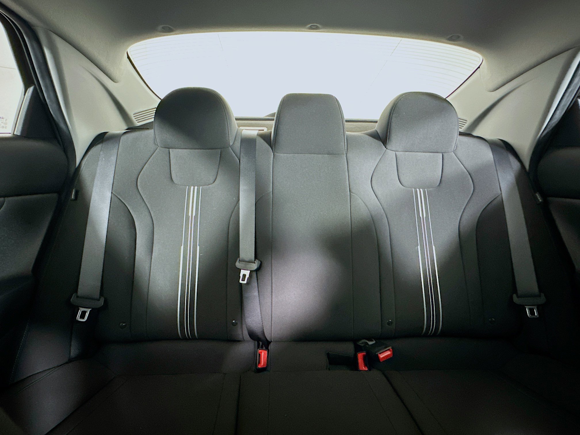 Used 2024 Hyundai Elantra Blue FWD image 30