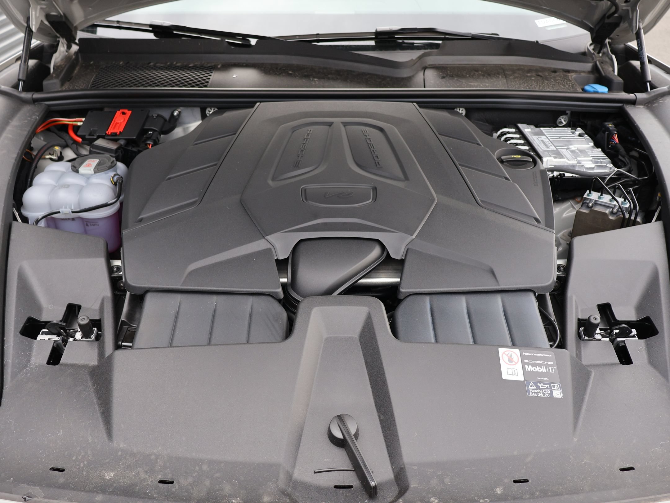 New 2026 Porsche Cayenne AWD/4WD image 31