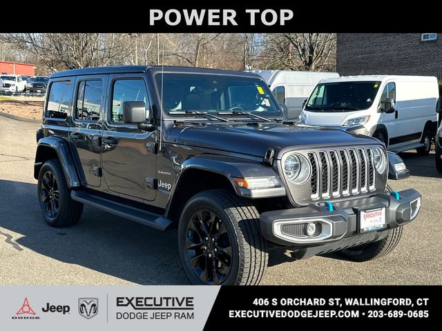 Used 2022 Jeep Wrangler Unlimited Sahara w/ Cold Weather Group AWD/4WD image 5