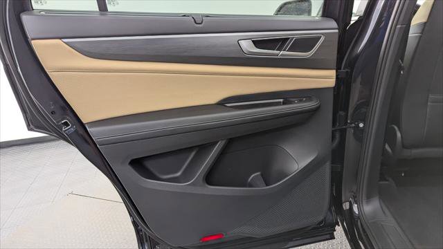 Used 2024 Volkswagen Atlas Cross Sport SE image 16