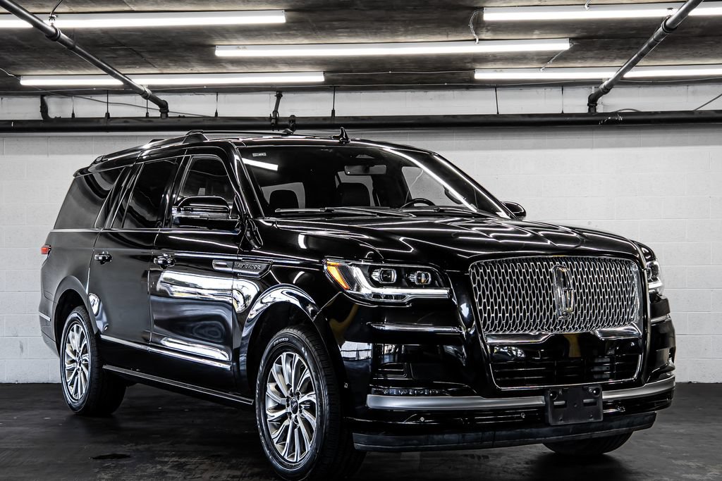 Used 2024 Lincoln Navigator L 4WD image 7