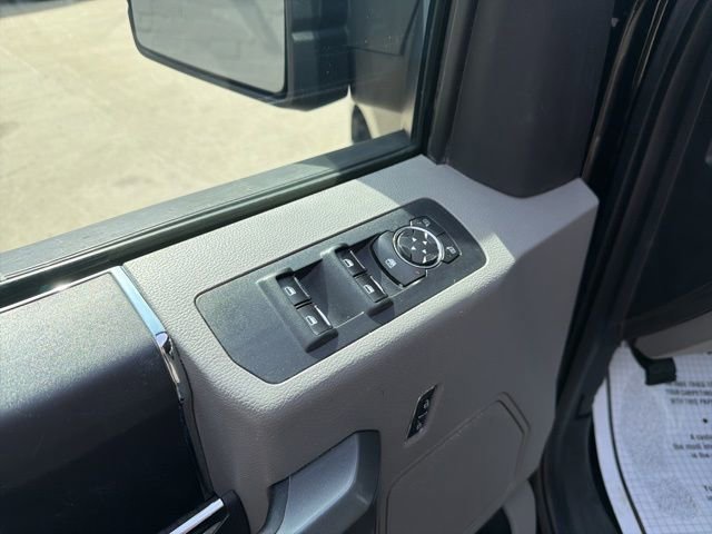 Used 2017 Ford F150 XLT AWD/4WD image 15