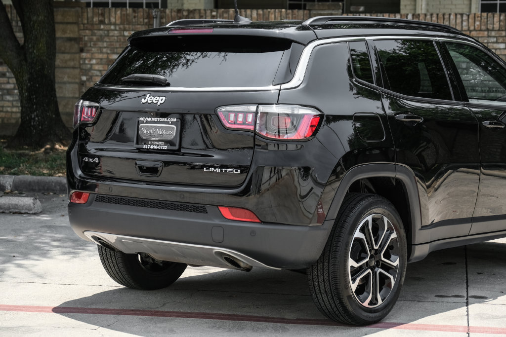 Used 2023 Jeep Compass Limited AWD/4WD image 16