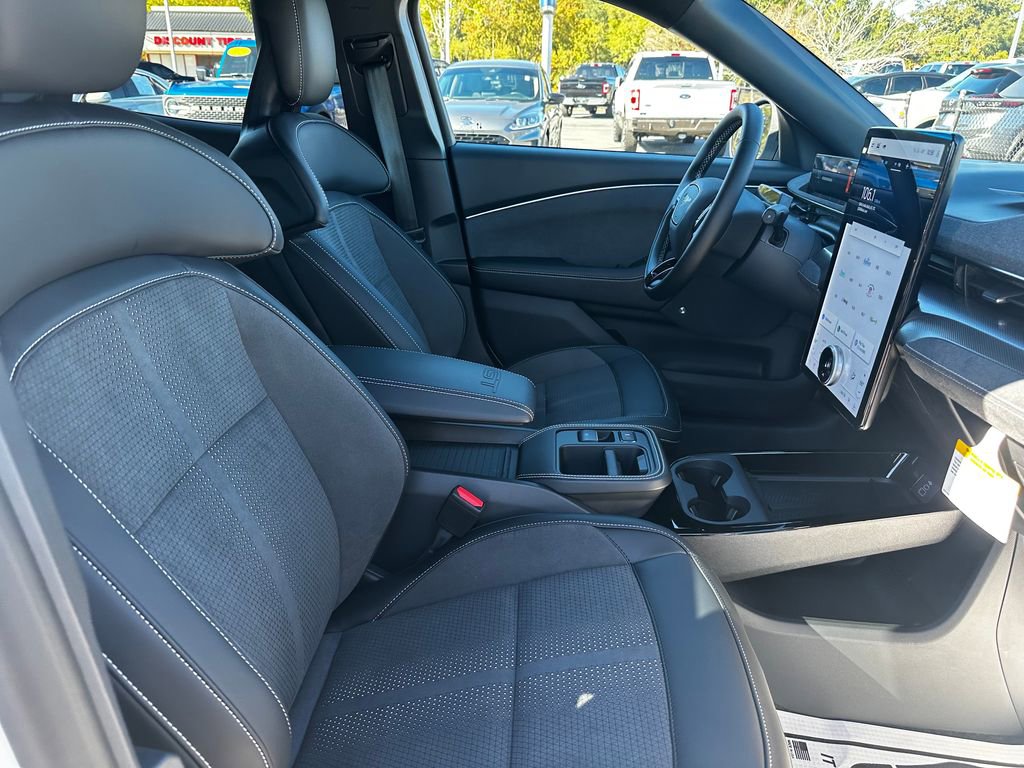 New 2025 Ford Mustang Mach-E GT w/ Interior Protection Package image 38