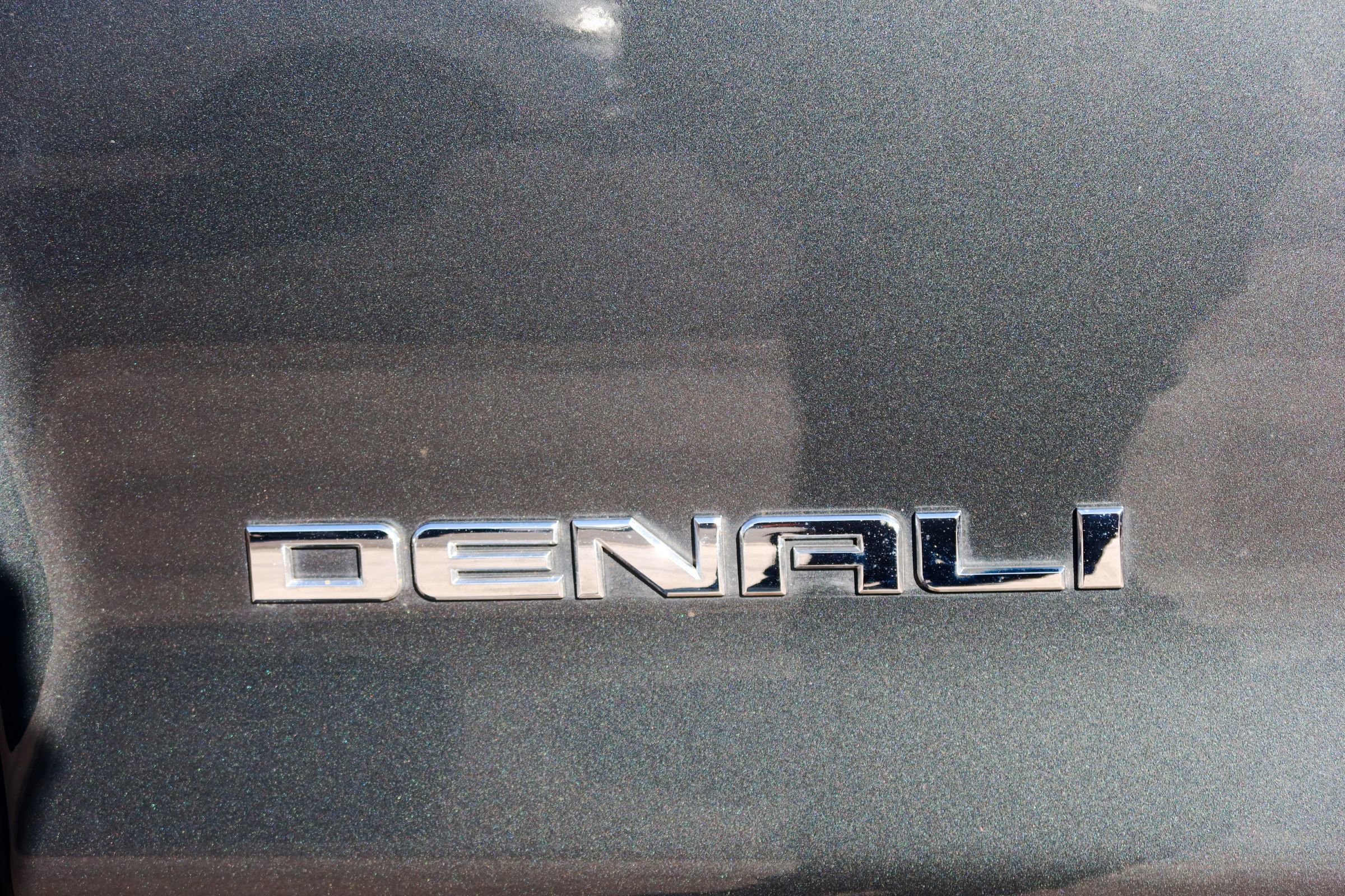 Used 2018 GMC Sierra 1500 Denali w/ LPO, Protection Package image 8