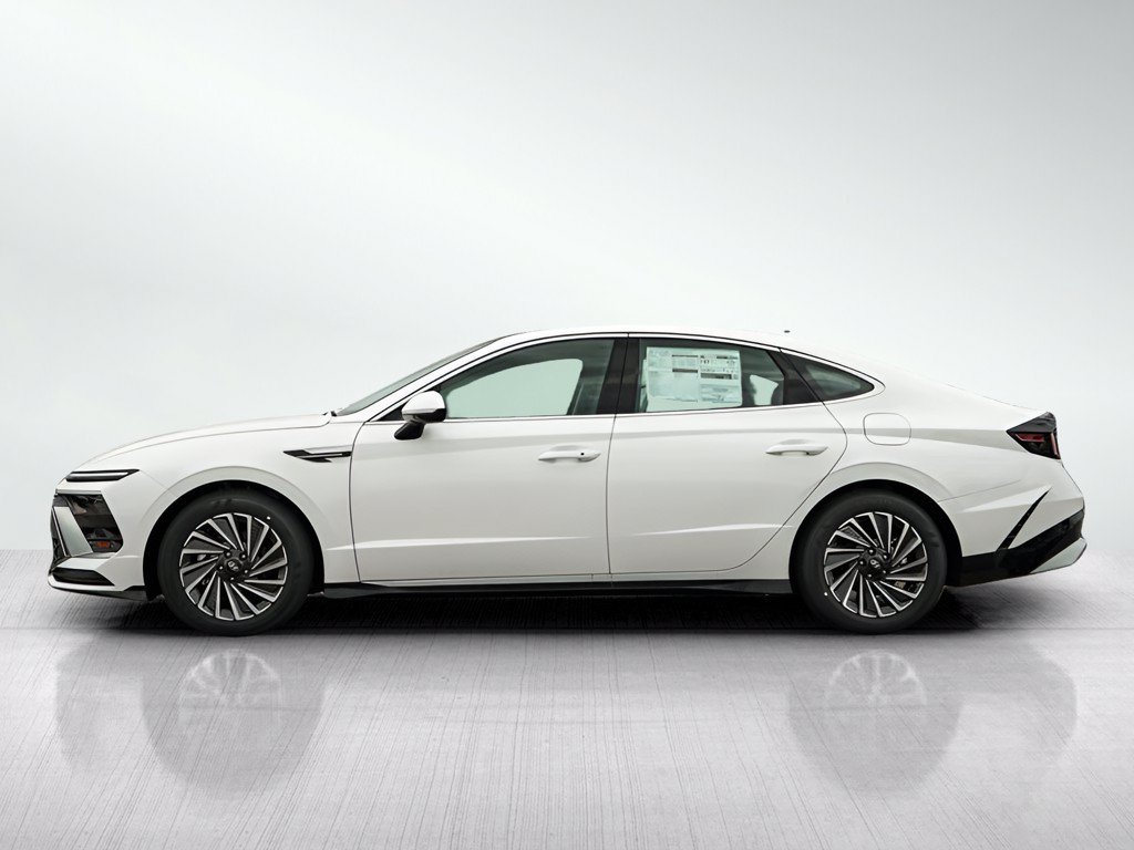 New 2026 Hyundai Sonata SEL FWD image 4