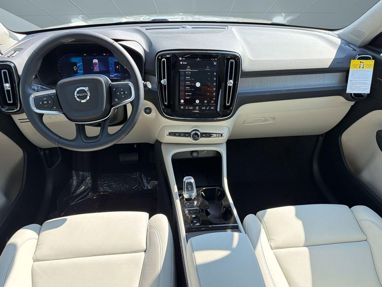 New 2026 Volvo XC40 B5 Ultra w/ Protection Package image 25