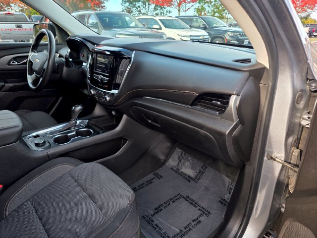 Used 2020 Chevrolet Traverse LS AWD/4WD image 9