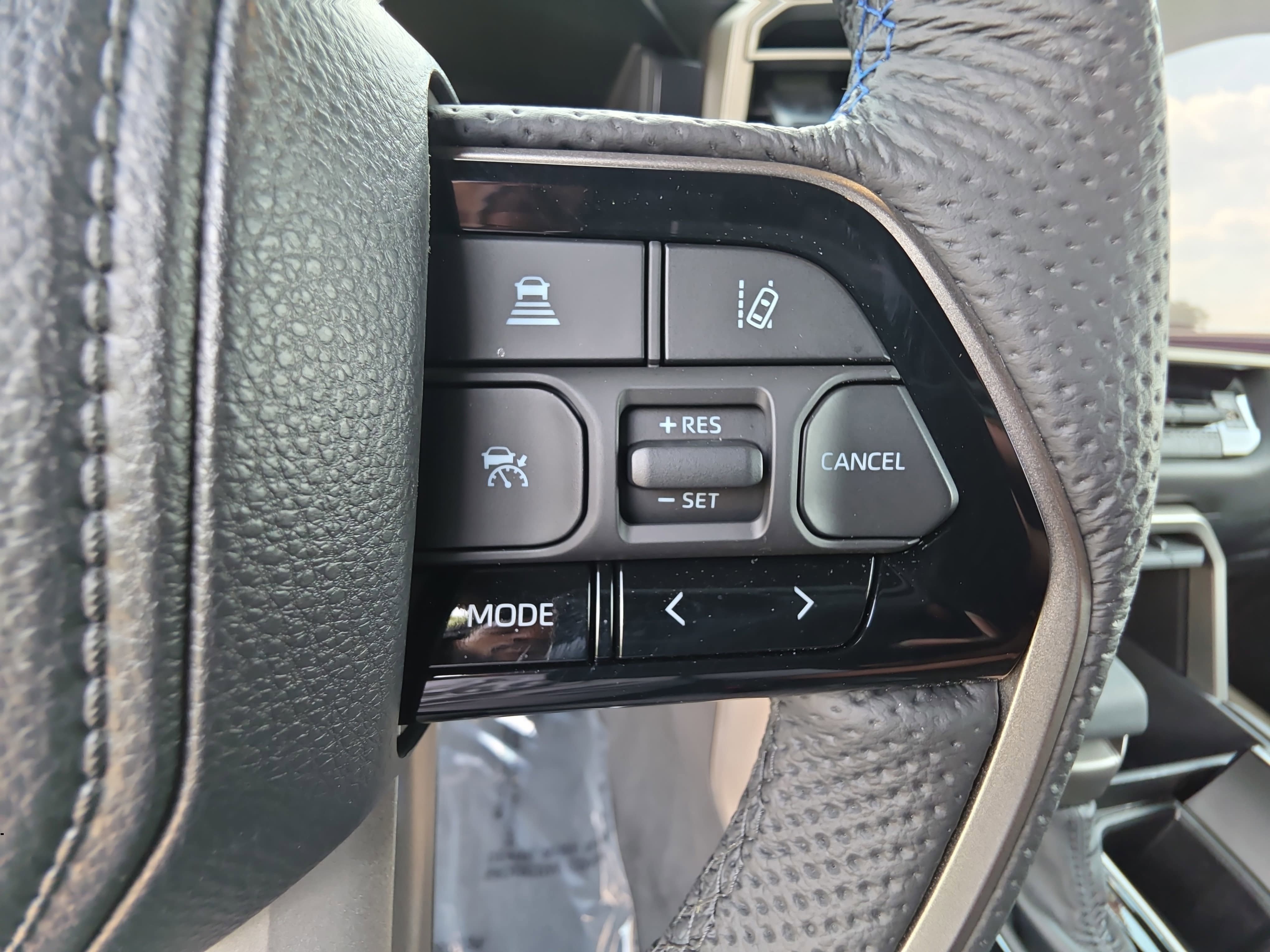 Used 2026 Toyota Sequoia Platinum AWD/4WD image 19
