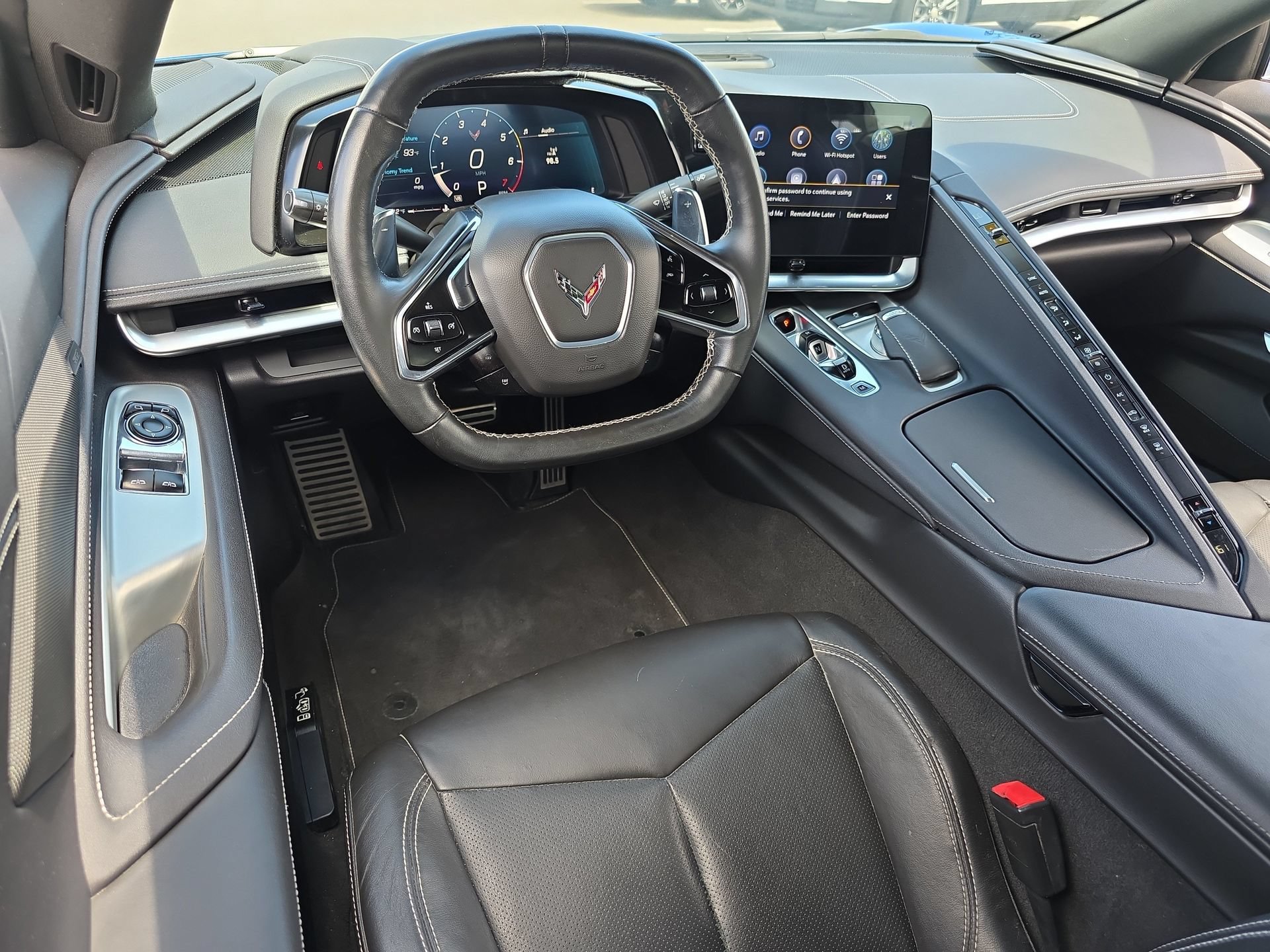 Used 2021 Chevrolet Corvette Stingray Coupe w/ Z51 Performance Package RWD image 12