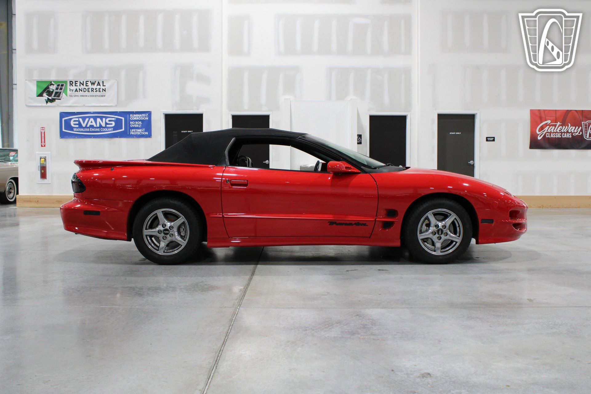 Used 2002 Pontiac Firebird Trans Am RWD image 33