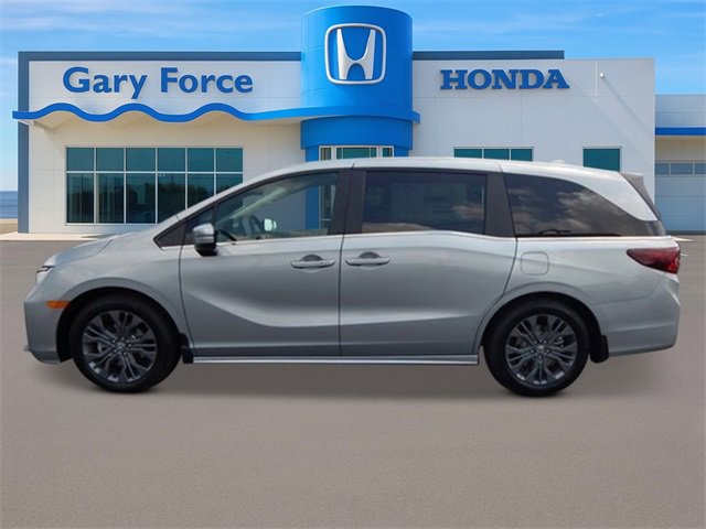 New 2026 Honda Odyssey Touring image 2