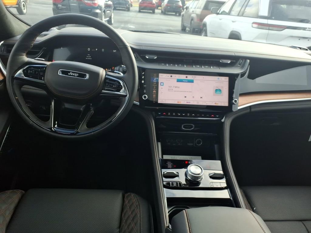 New 2026 Jeep Grand Cherokee Summit w/ Obsidian Package image 13
