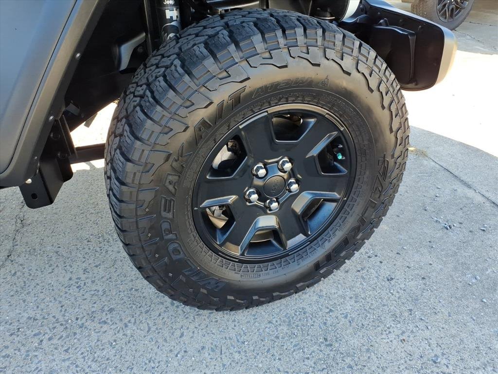Used 2023 Jeep Gladiator Mojave w/ LED Lighting Group image 9