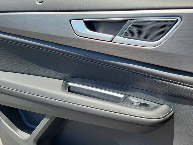 New 2026 Volkswagen Atlas Cross Sport SE AWD/4WD image 15