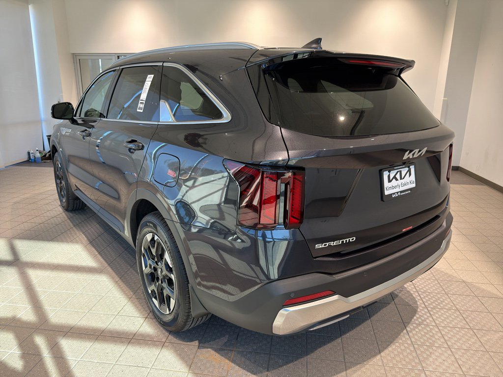 New 2026 Kia Sorento S image 3