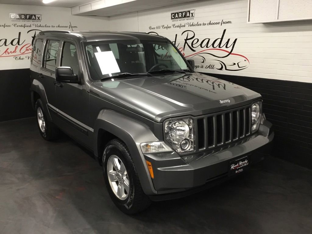Used 2012 Jeep Liberty Sport AWD/4WD image 2