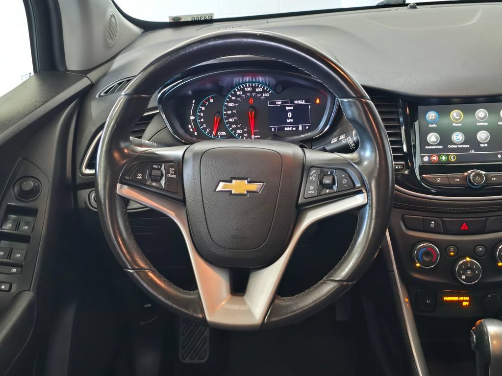 Used 2019 Chevrolet Trax LT w/ LT Convenience Package AWD/4WD image 10