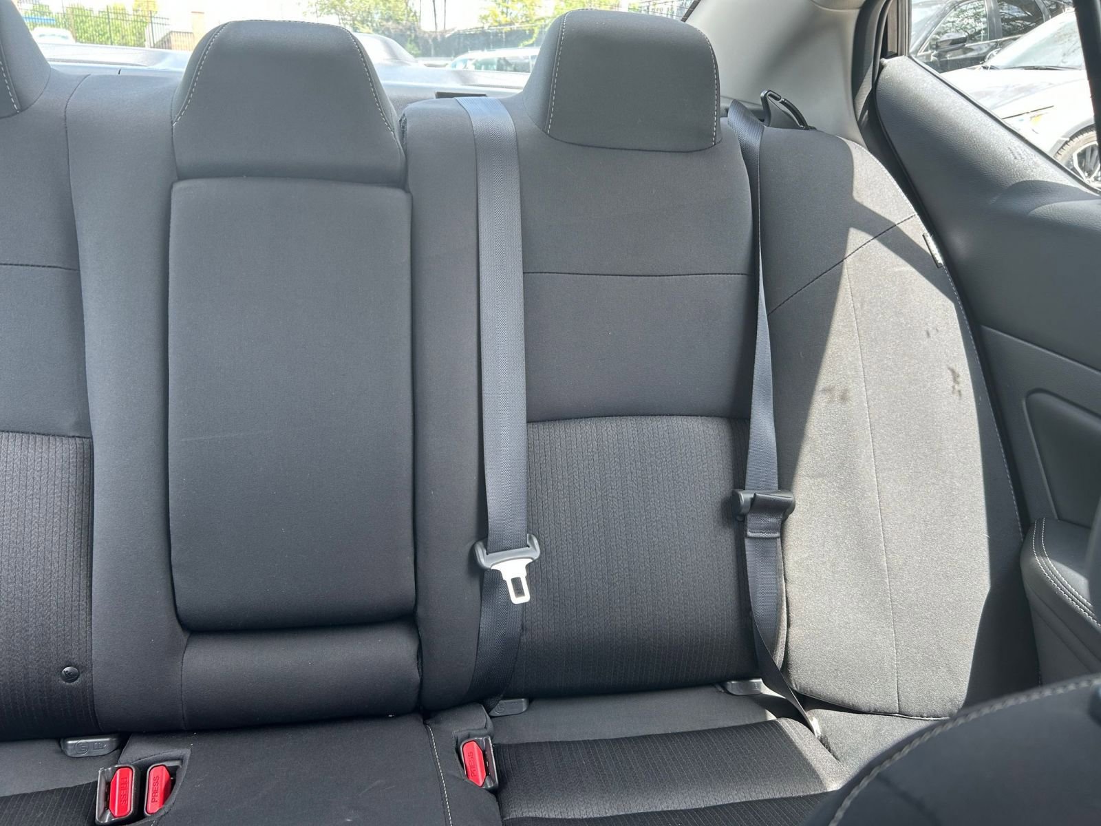 Used 2025 Nissan Altima 2.5 SV image 32