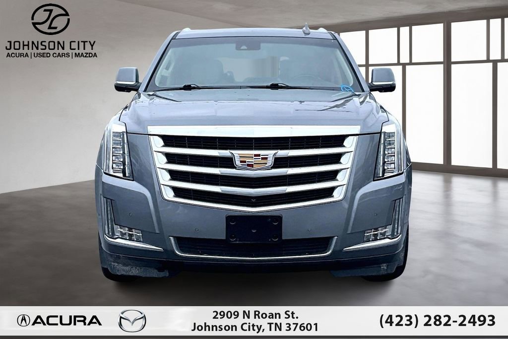 Used 2019 Cadillac Escalade Luxury image 3