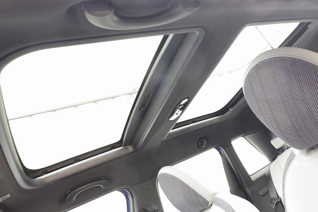 New 2026 MINI Cooper 4-Door Hardtop image 13