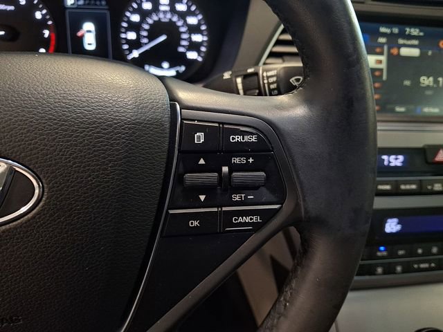 Used 2017 Hyundai Sonata Limited w/ Tech Package 03 FWD image 21