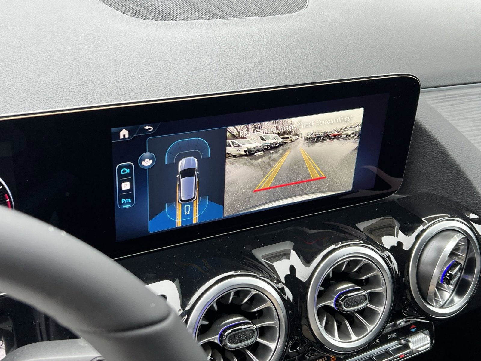 New 2026 Mercedes-Benz GLA 250 4MATIC image 17