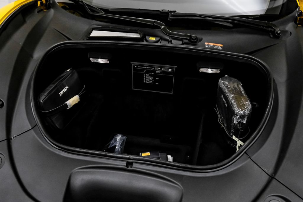 Used 2022 Ferrari F8 Tributo RWD image 53