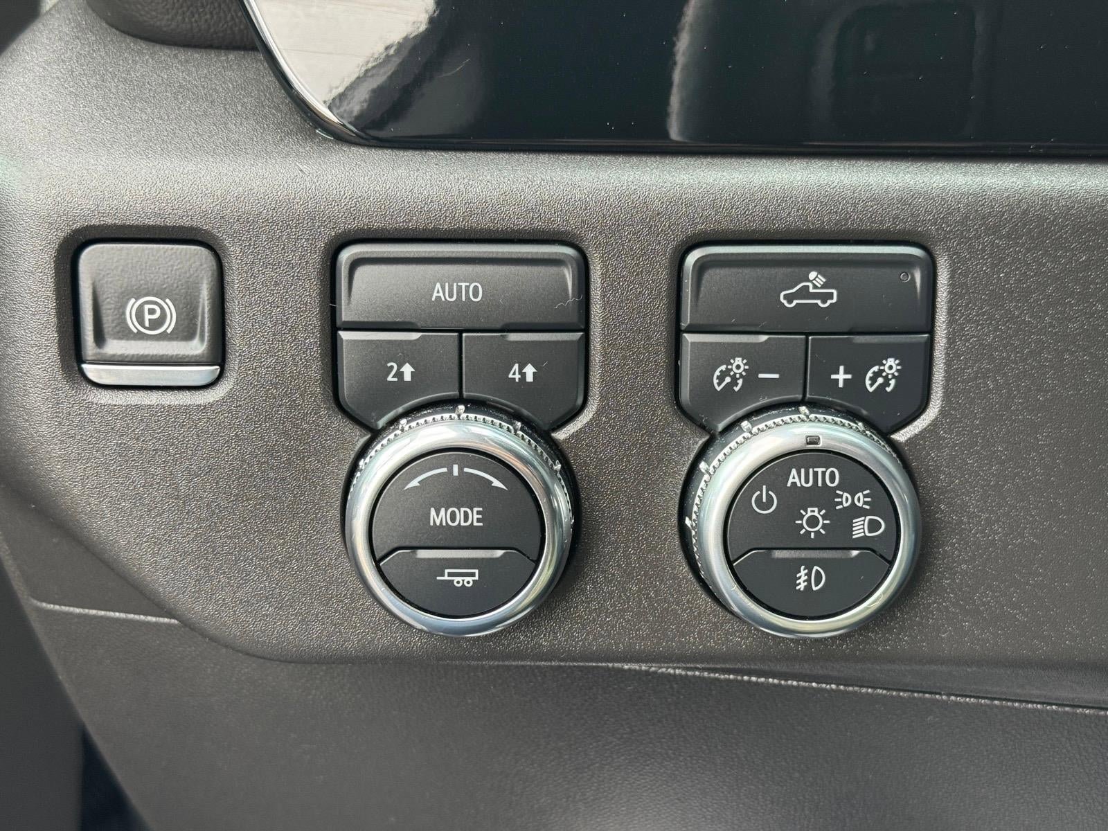 Used 2024 GMC Sierra 1500 Elevation AWD/4WD image 13