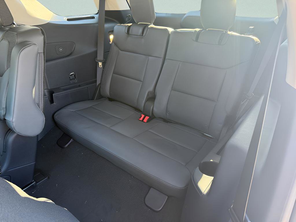 New 2026 Ford Explorer Active w/ Active Comfort Package AWD/4WD image 7