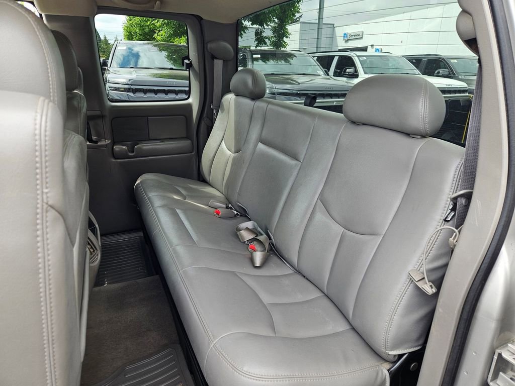 Used 2004 Chevrolet Silverado 1500 LT w/ Light Duty Power Package RWD image 13