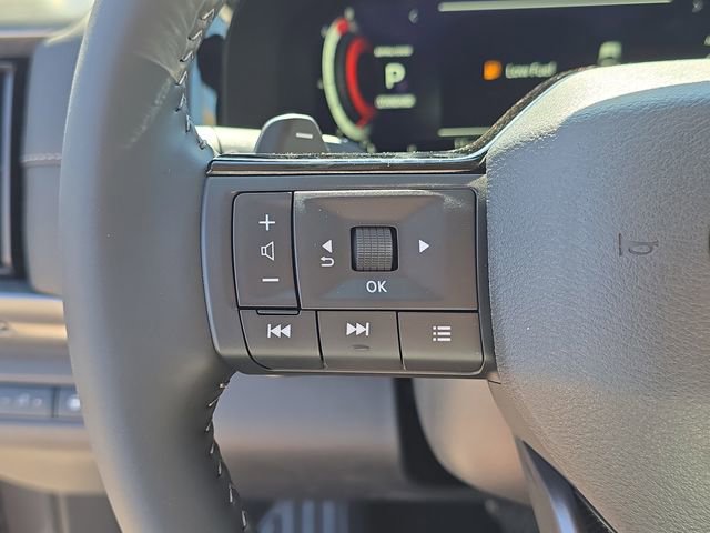 New 2026 Nissan Pathfinder SL FWD image 31