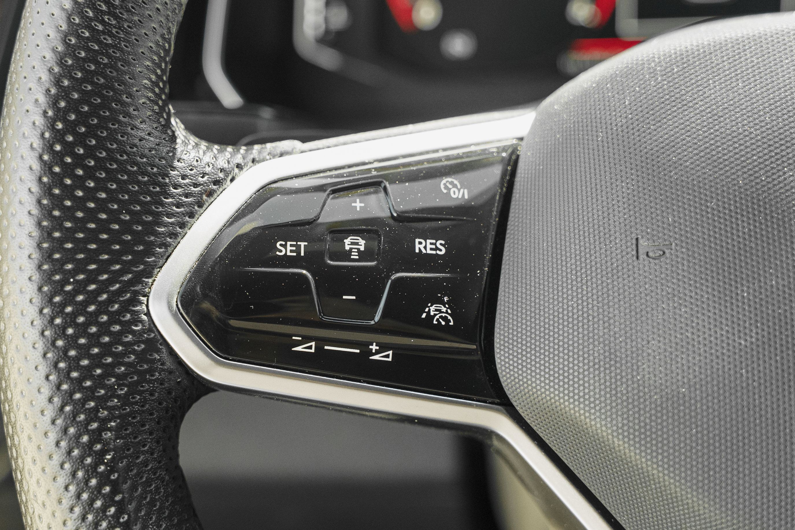 Used 2024 Volkswagen Jetta GLI Autobahn image 16