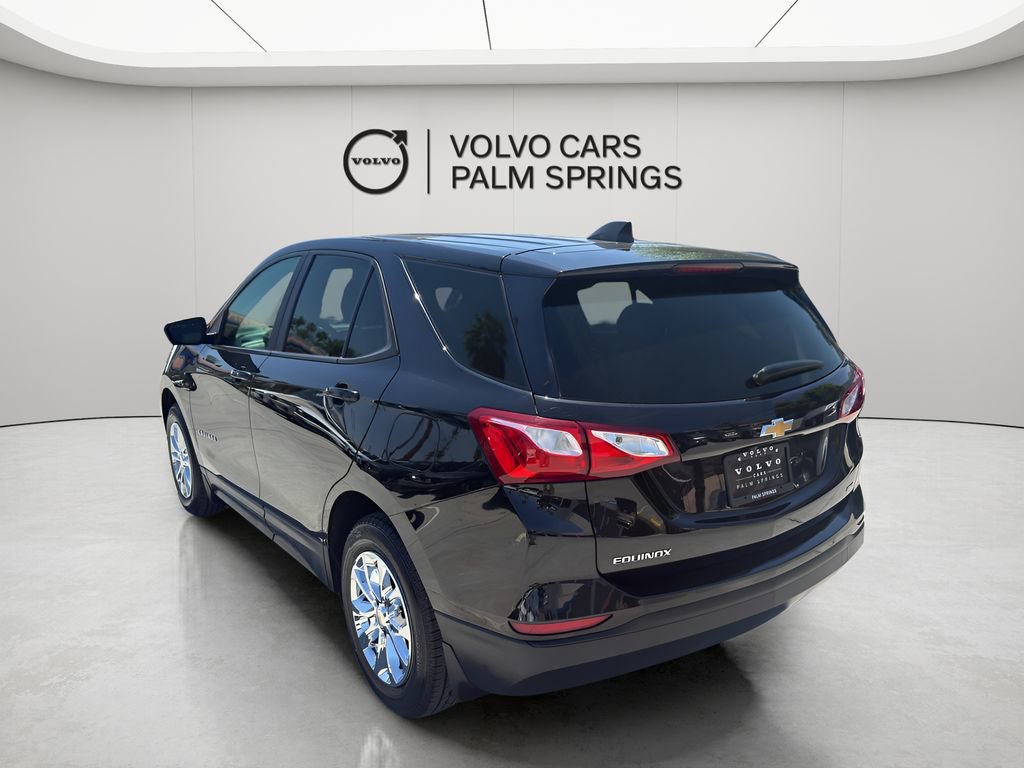Used 2021 Chevrolet Equinox LS w/ LS Convenience Package AWD/4WD image 5