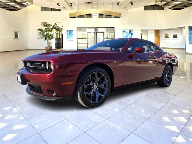 Used 2018 Dodge Challenger SXT Plus image 3