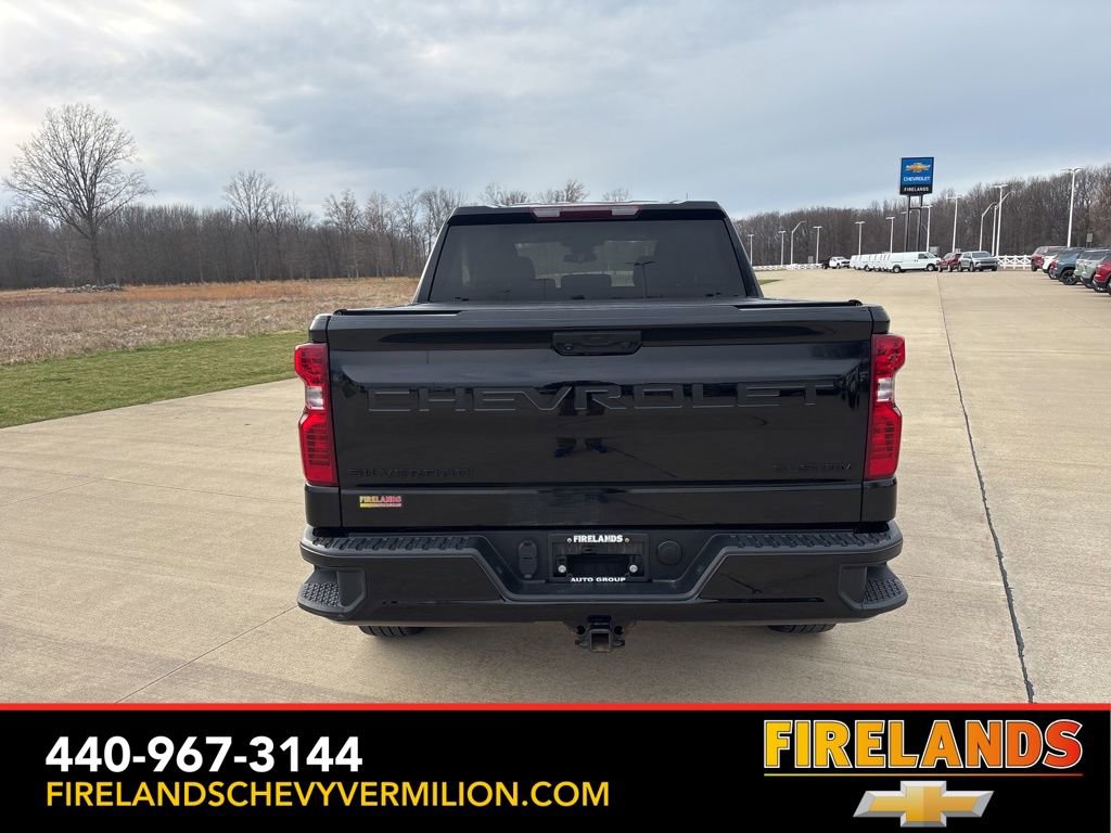 Used 2022 Chevrolet Silverado 1500 Custom w/ LPO, Dark Essentials Package image 5