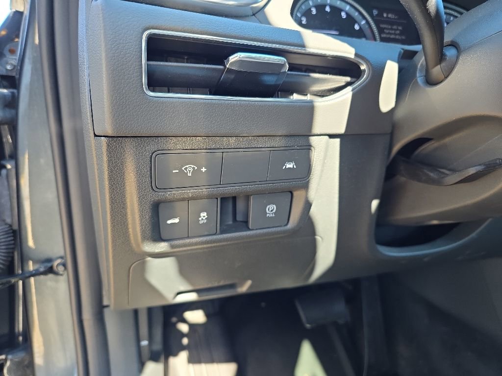 Used 2023 Hyundai Sonata SEL FWD image 16