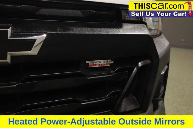 Used 2023 Chevrolet Colorado Trail Boss w/ Technology Package AWD/4WD image 27