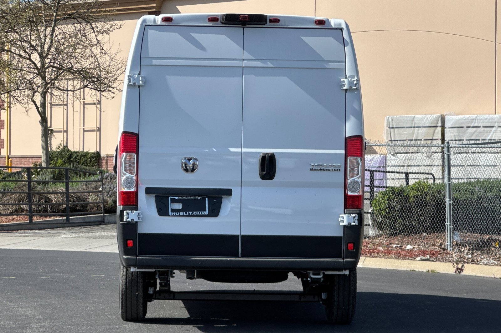 New 2026 RAM ProMaster 1500 w/ Quick Order Package 22G SLT image 4